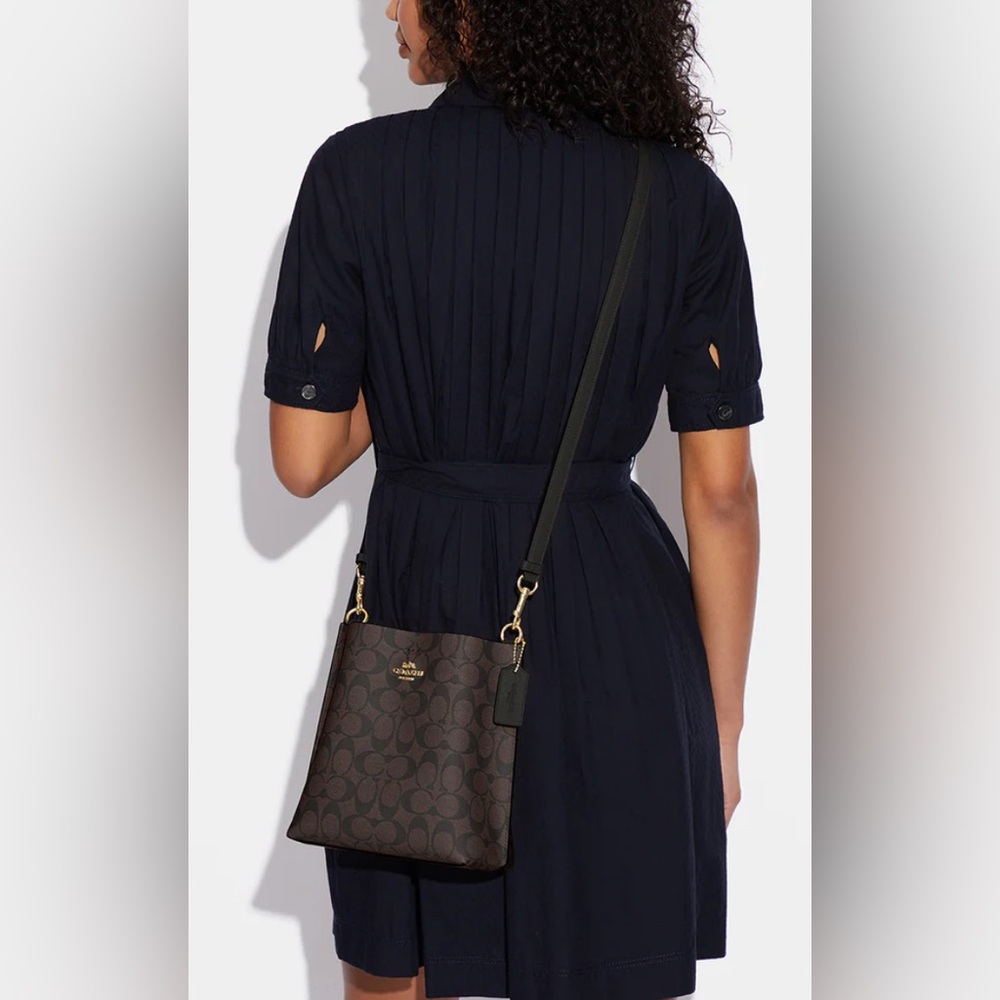 Coach, Mollie Bucket Bag 22 In Signature Canvas - Picture 2 of 16